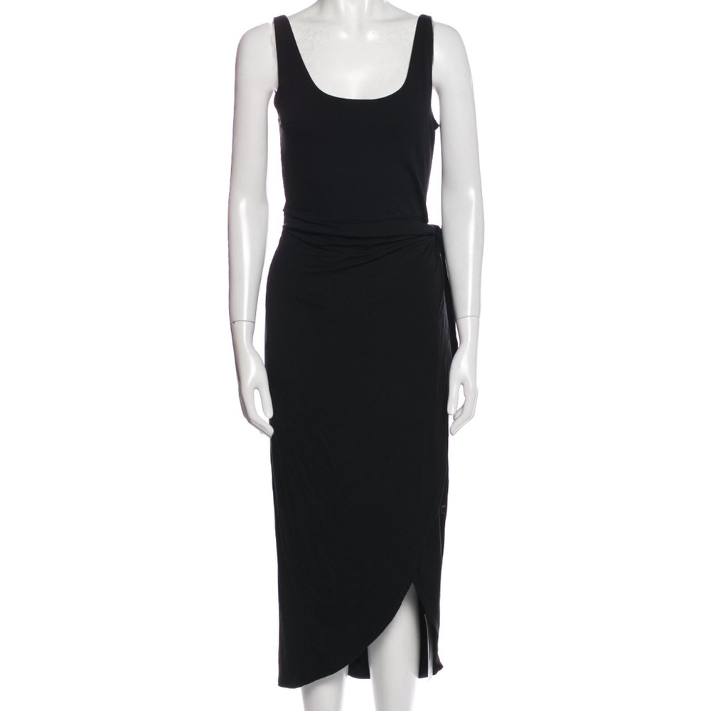 Reformation
Scoop Neck Long Dress